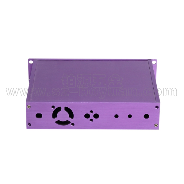 鋁機箱散熱孔位越多？散熱效果就越好嗎？